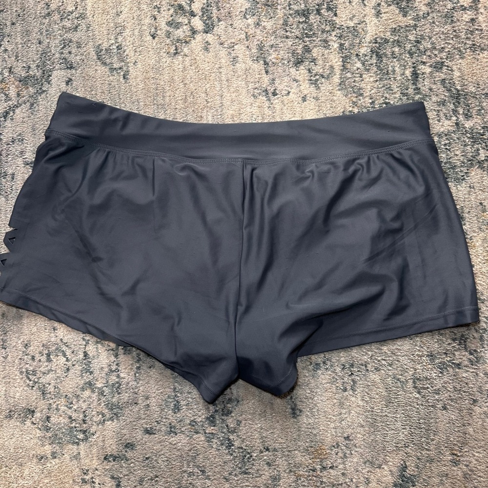 Free Country Swim Shorts Womens XL 16 Gray Lattice Cutout Board Shorts - Picture 3 of 6